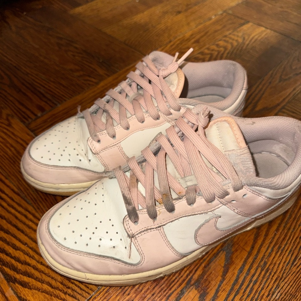 Nike Dunks Orange Pearl